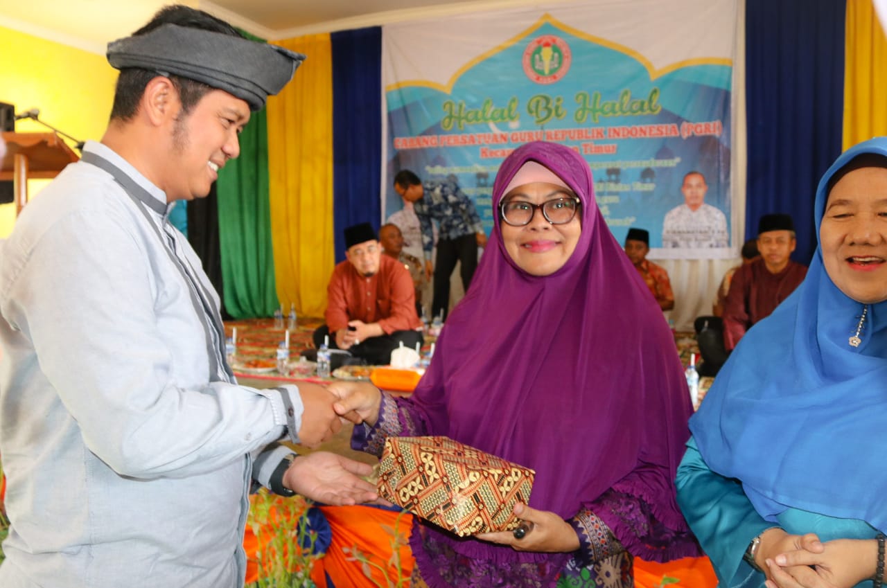Tahun 2019, Bupati Bintan Pastikan Insentif Guru Naik