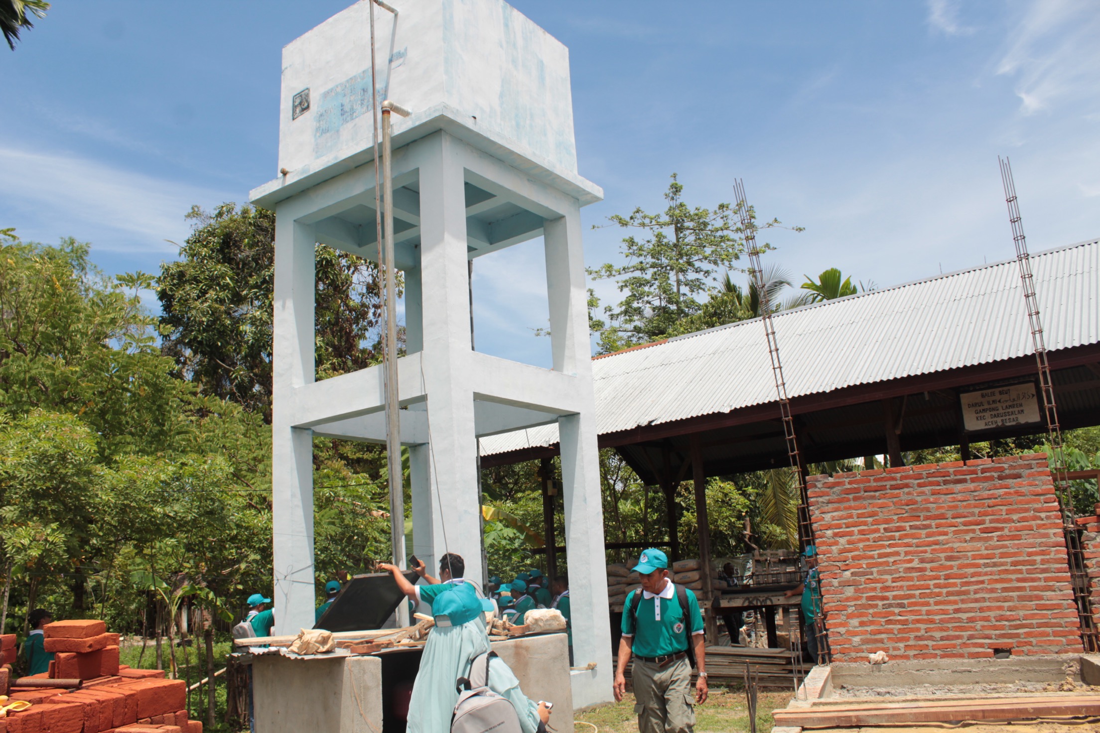 Kementerian Desa PDTT Bangun Tandon Air Untuk Warga Gampong Lamreh Aceh