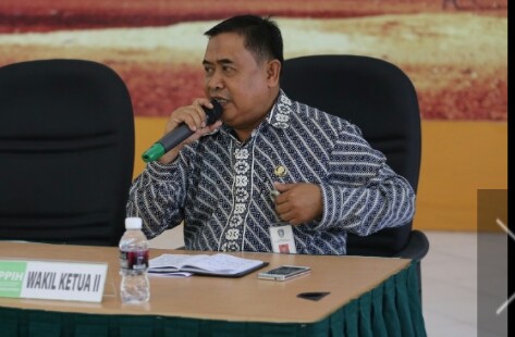 Sarat Kepentingan, Pemberangkatan Umrah. Biro Kesra Kepri Dipertanyakan