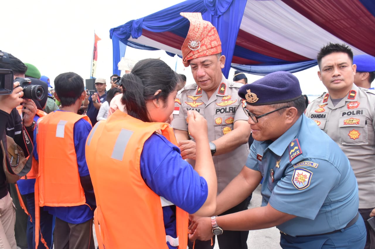 Ditpolairud Polda Kepri, Menggelar Lomba Sampang Ting-ting dan Campang Sampan