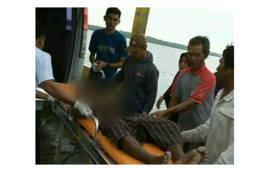 Saat Melaut, Nelayan Sungai Kecil Abdul Wahab. Disambar Petir