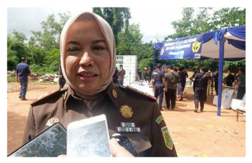 Kejari Tanjungpinang, Bagikan Stiker Himbauan Tidak Melakukan Korupsi