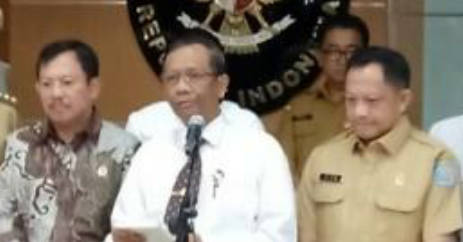 Tergolong Tindakan Kejahatan, Mahfud: Polisi Bisa Tindak Penimbun Masker dan Sembako