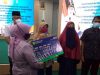 Walikota Rahma Serahkan Kartu Kendali Gas Elpiji 3 kg ke Warga Secara Simbolis