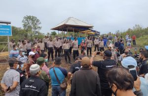 Akses Jalan Warga Ditutup Preman Sewaan PT BMW, Kampung Lome Mencekam