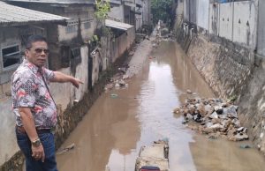 Diduga Tak Sesuai Spesifikasi Pekerjaan Saluran Drainase Perum Taman Harapan Indah Amruk